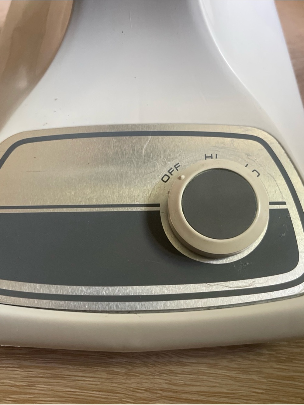 Vintage Air King Oscillating Desk Floor Fan - Picture 4 of 11